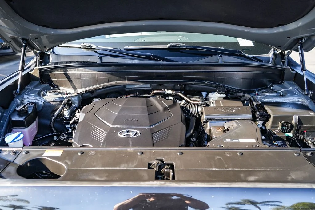 Used 2025 Gray Hyundai SEL image 25