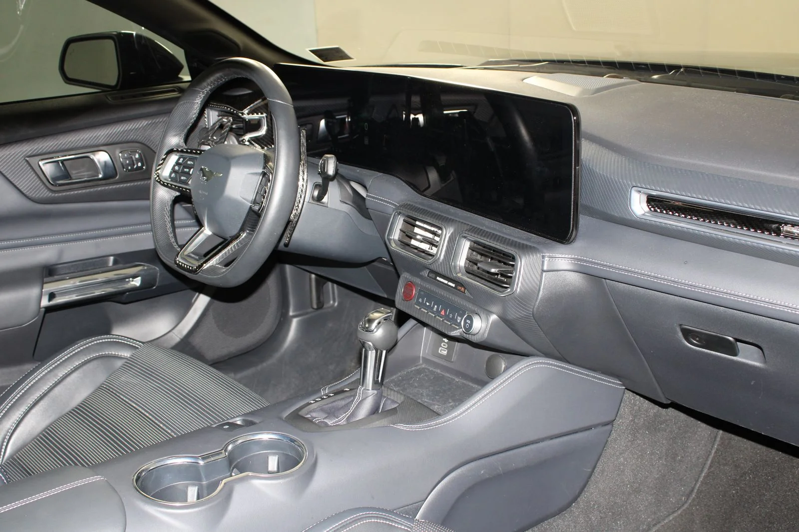 Used 2025 Black Ford GT Premium image 28