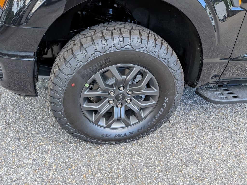 New 2026 Agate Black Metallic Ford Tremor® image 11