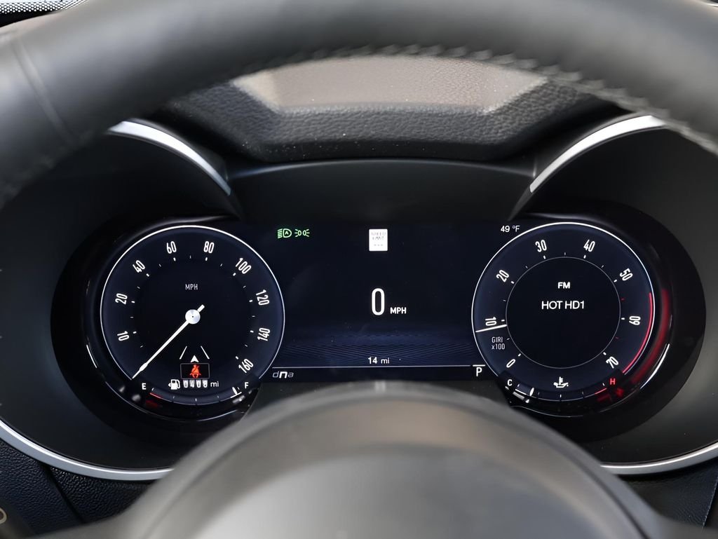 2025 Alfa Romeo Stelvio Base - Photo 28