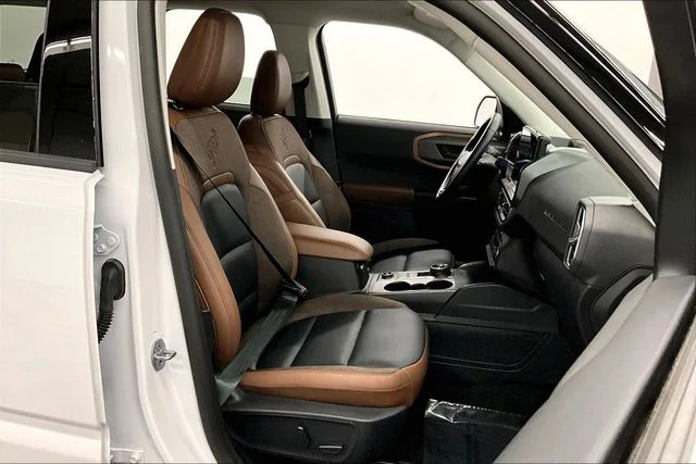 Used 2025 Oxford White Ford Outer Banks image 8