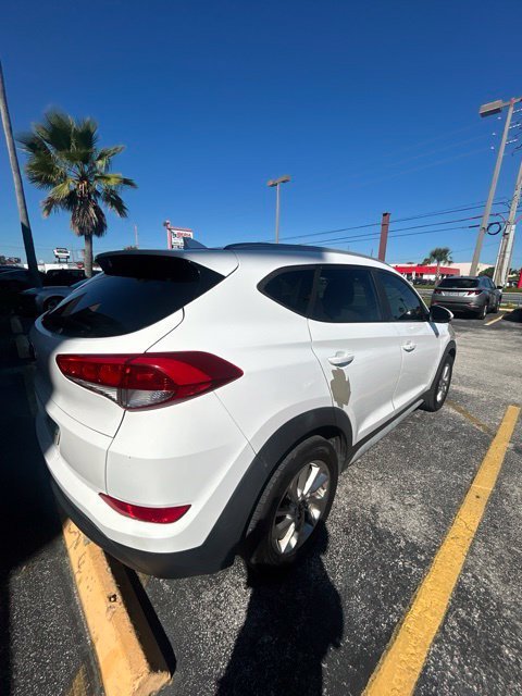 Used 2018 Dazzling White Hyundai SEL Plus image 4