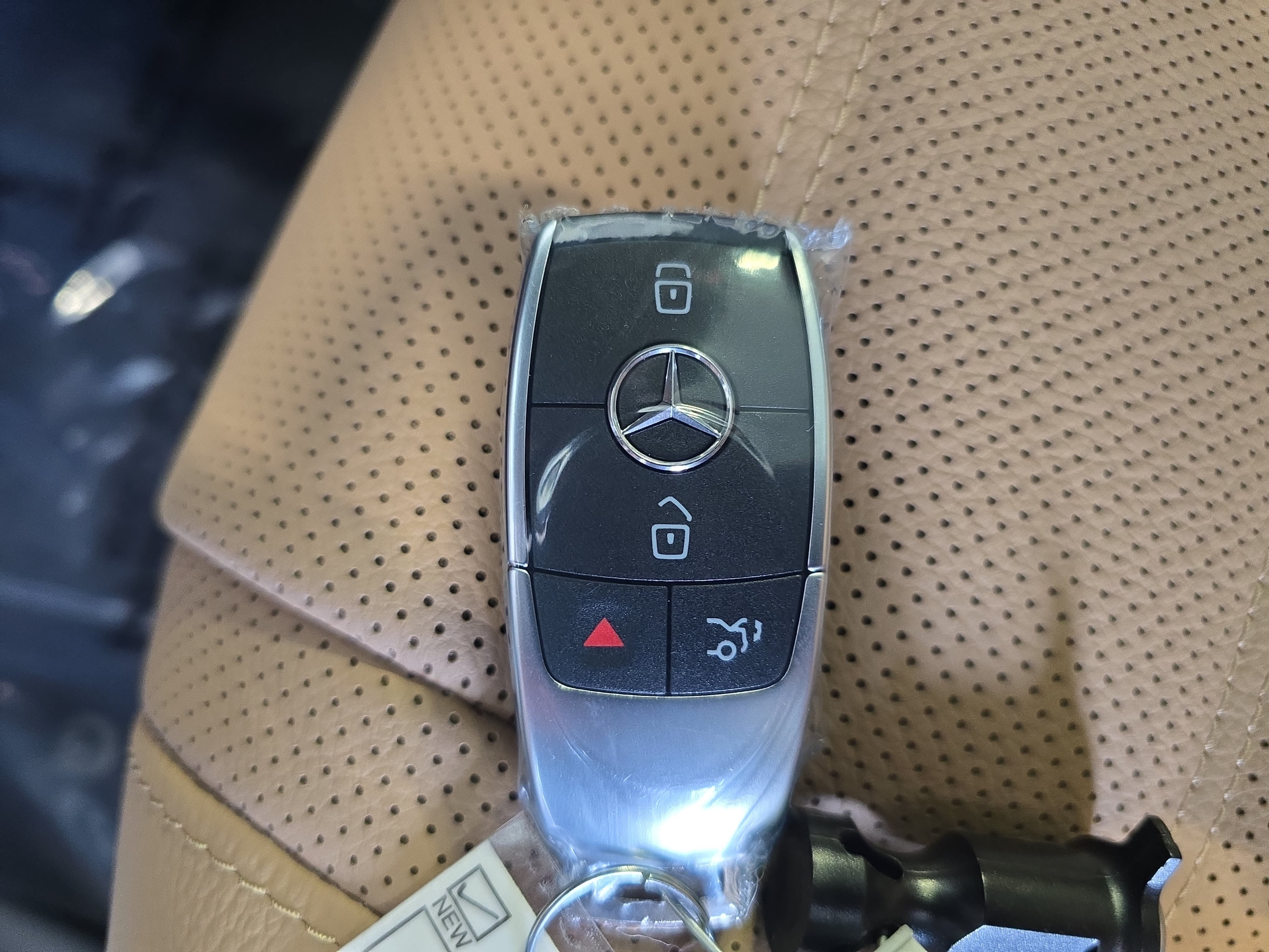 New 2026 Polar White Mercedes-Benz GLE350 image 38