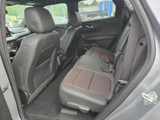 Used 2025 Gray Chevrolet RS image 11