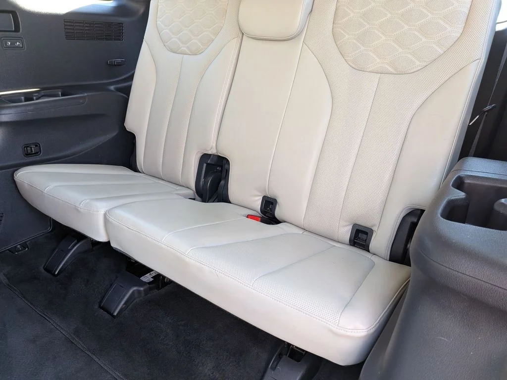 Used 2022 White Hyundai Limited image 25
