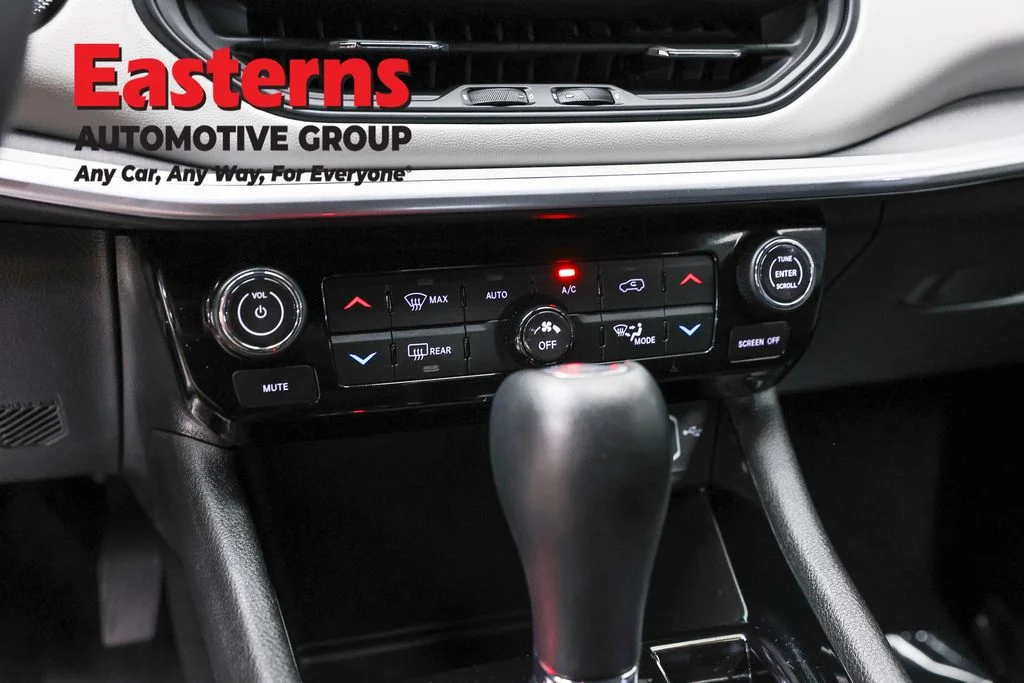 Used 2025 Black Jeep Limited image 20