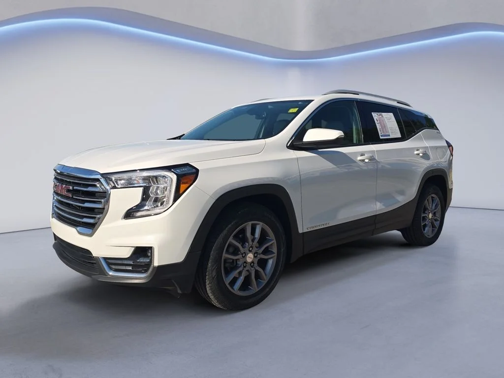 2024 GMC Terrain SLT FWD's photo