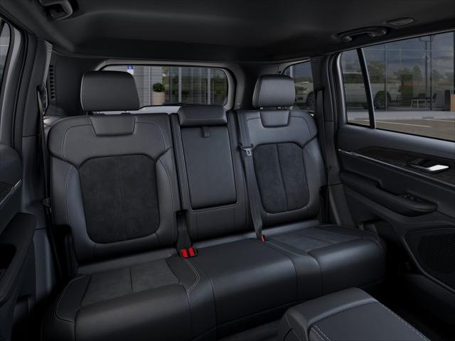 New 2026 Diamond Black Crystal Pearlcoat Jeep Laredo image 15