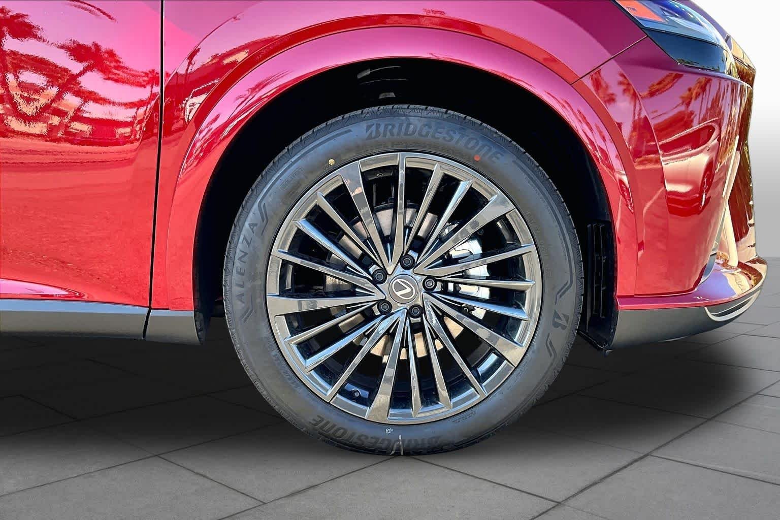 2026 Lexus RX 450h+ Premium - Photo 9