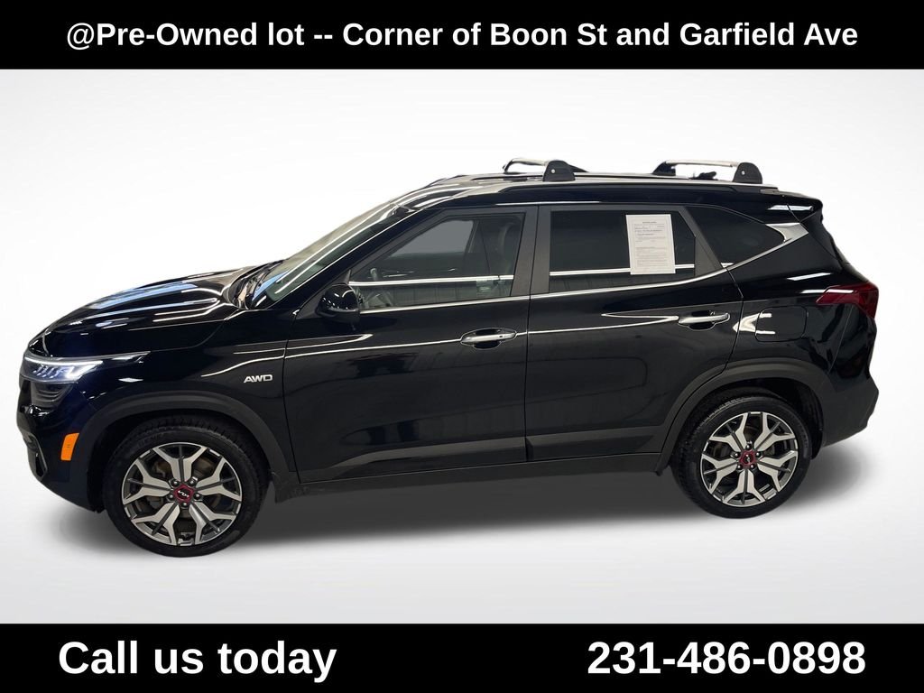 Used 2023 Black Kia SX image 2