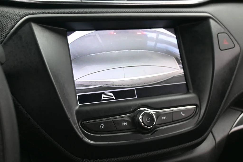 Used 2023 Blue Glow Metallic Chevrolet LT image 17