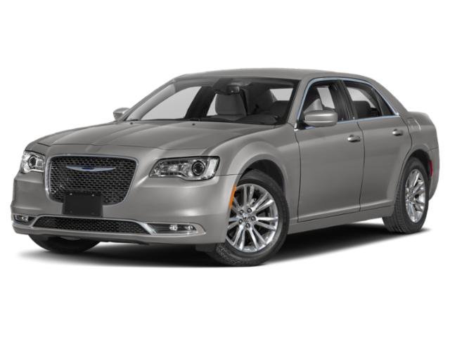 2022 Chrysler 300 Touring's photo