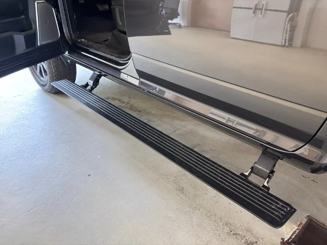 New 2027 Gray Ram Laramie image 16