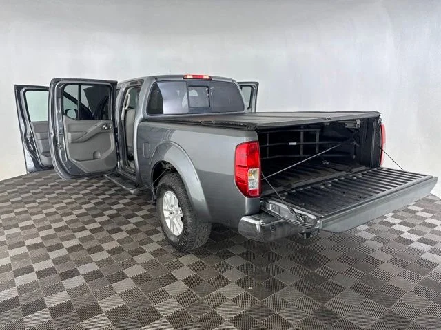 Used 2016 Gray Nissan SV image 16