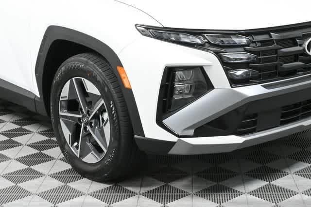 New 2026 Serenity White Pearl Hyundai SEL FWD image 46