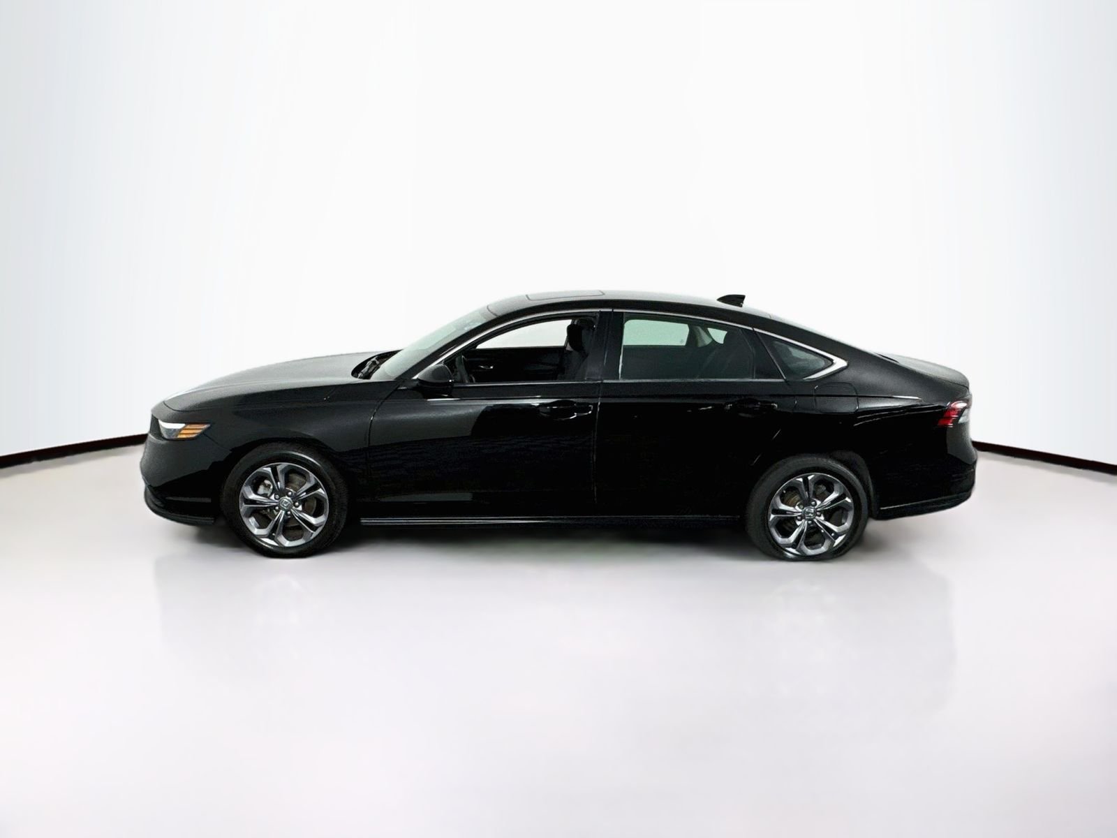 Used 2023 Black Honda EX image 4
