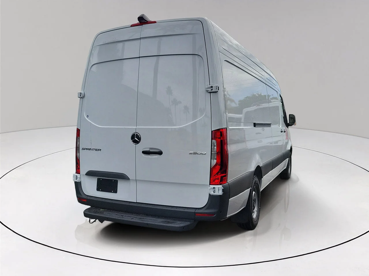New 2026 Arctic+White Mercedes-Benz Cargo 170 WB image 4