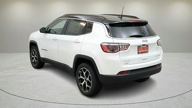 New 2026 Bright White Clear-Coat Exterior Paint Jeep Limited image 7