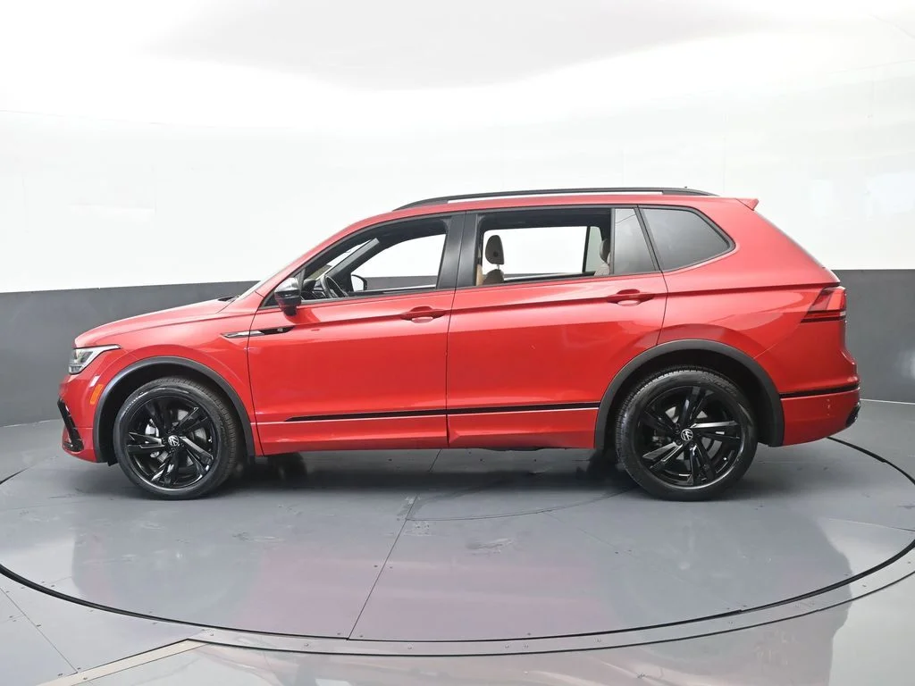 Used 2024 Red Metallic Volkswagen 2.0T SE R-Line Black image 3