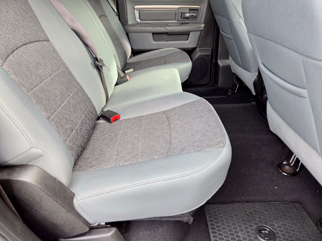 Used 2019 Silver Ram Big Horn image 17