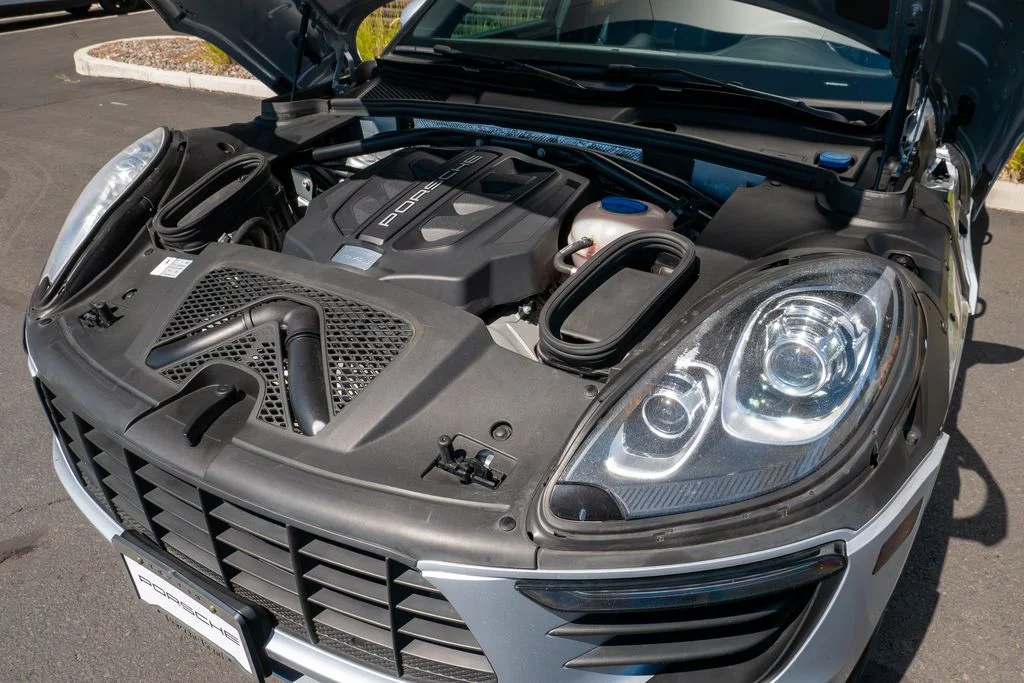 Used 2016 Silver Porsche S image 20
