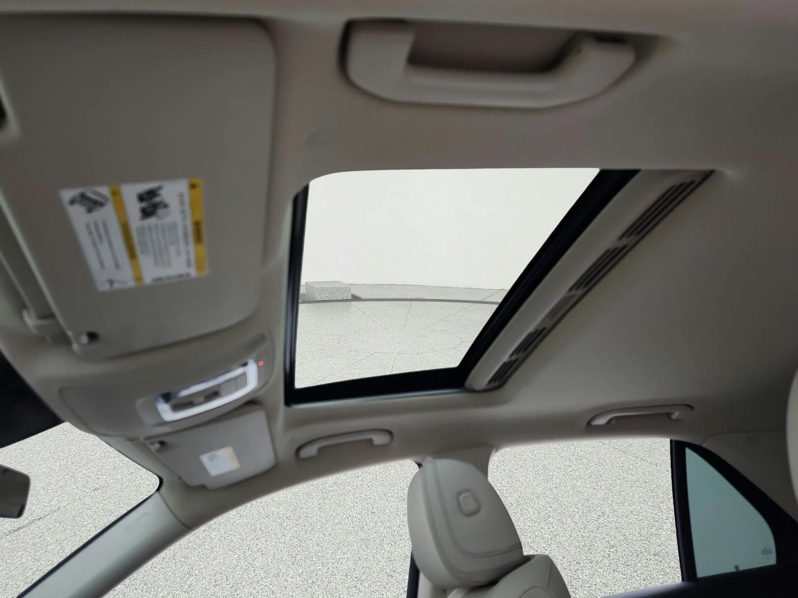 Certified Used 2022 Polar White Mercedes-Benz GLE 350 image 34