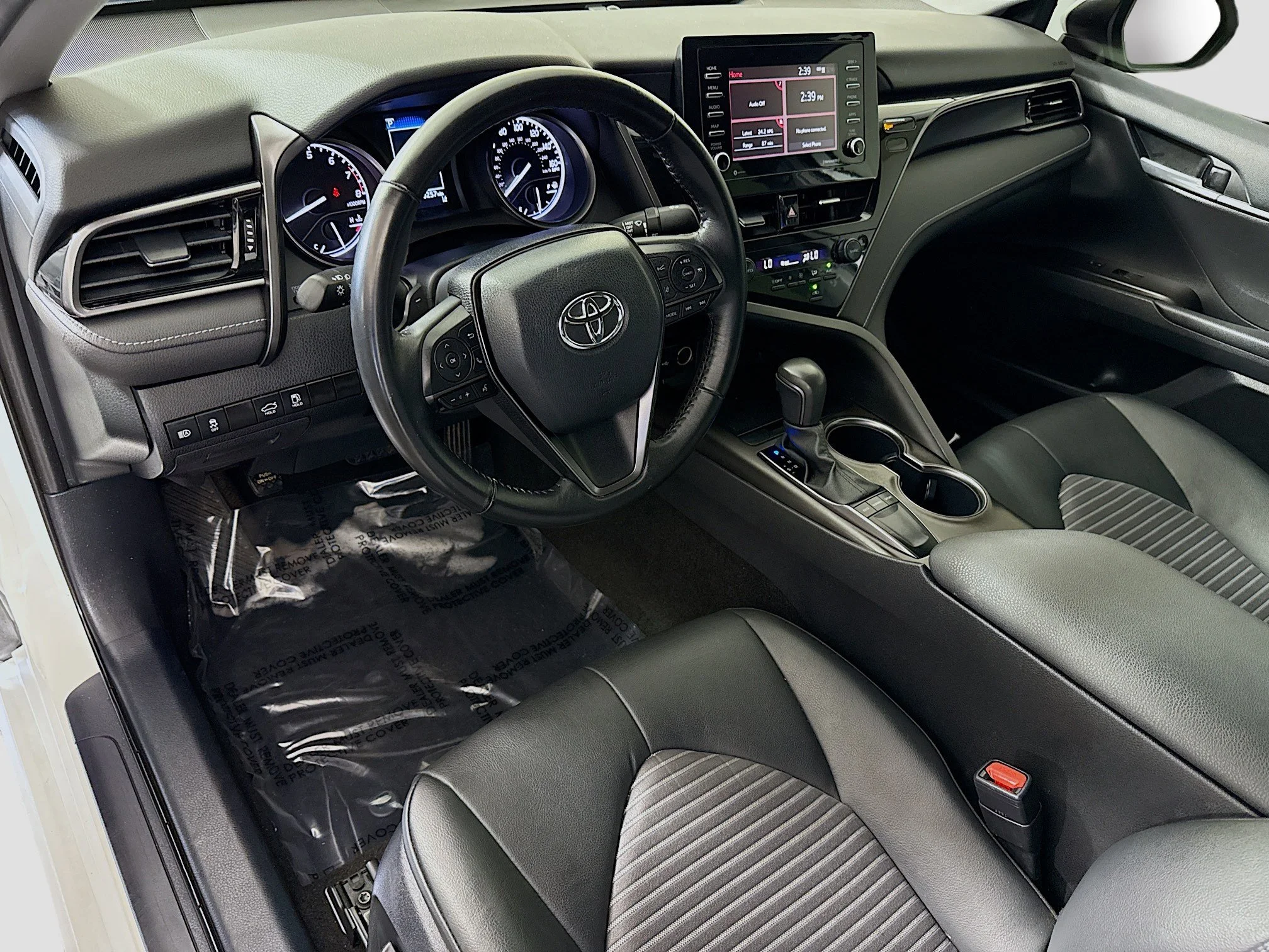 Used 2024 Ice Edge Toyota SE image 18