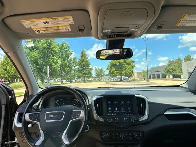 Used 2020 Black GMC SLT image 25