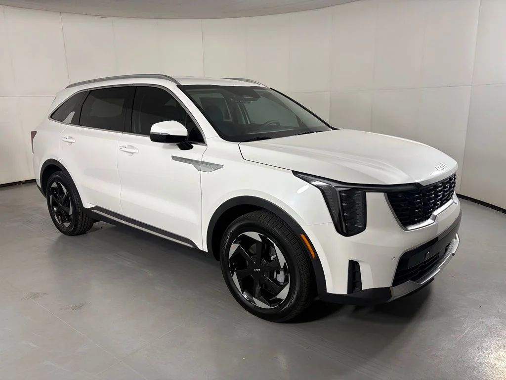 New 2026 Snow White Pearl Kia EX image 2