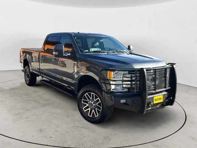 Used 2017 Magnetic Ford Lariat image 3