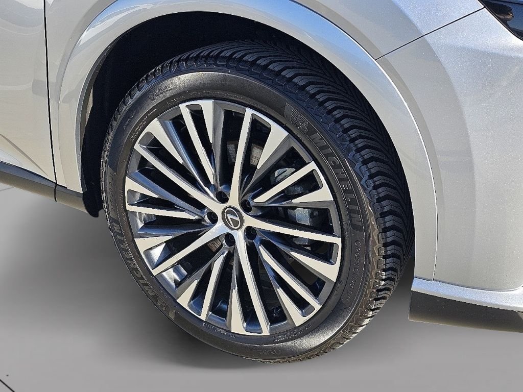 Used 2023 Iridium Lexus 350 Premium Plus image 8