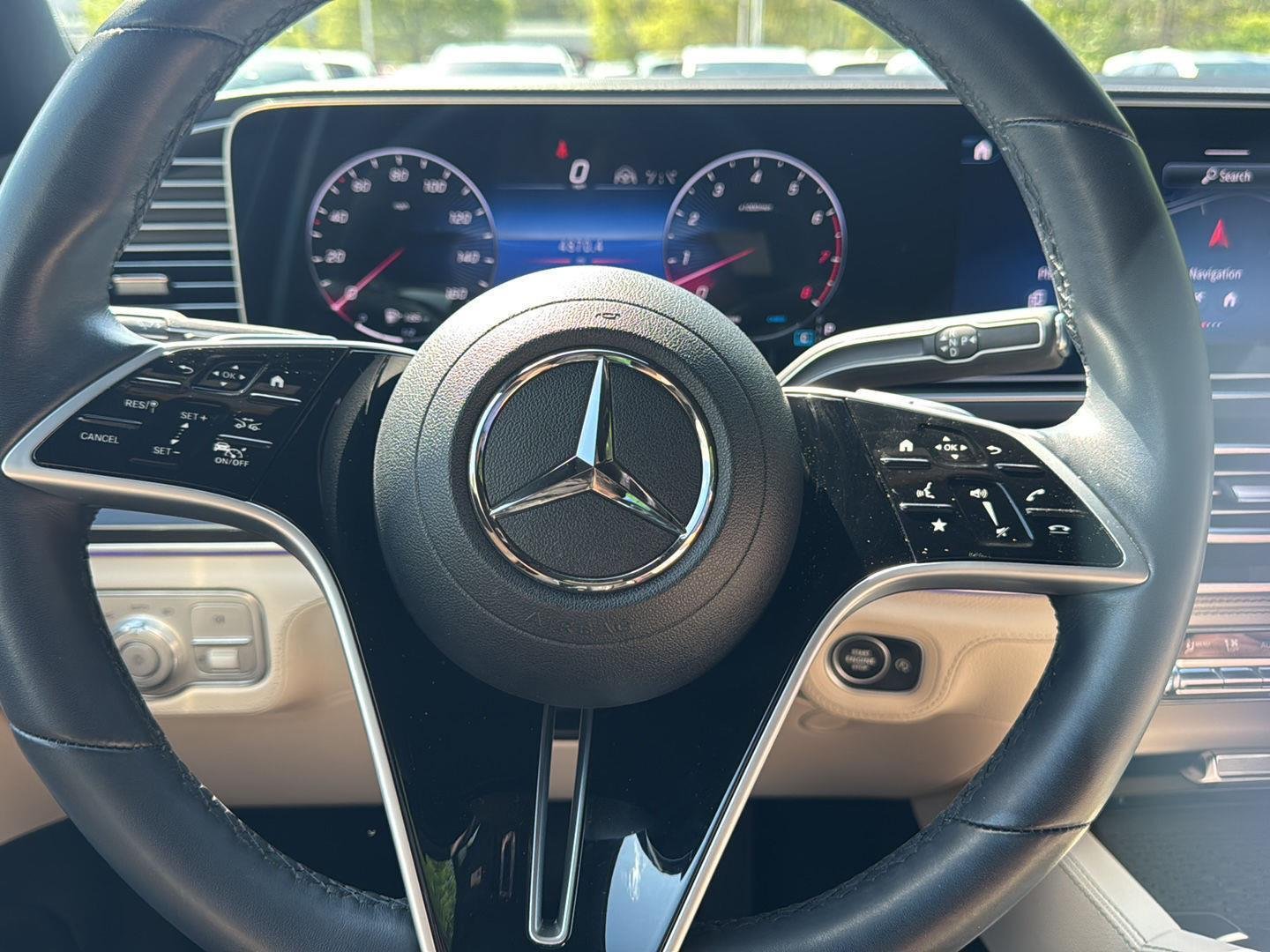 Used 2024 Polar White Mercedes-Benz GLE 450 image 28