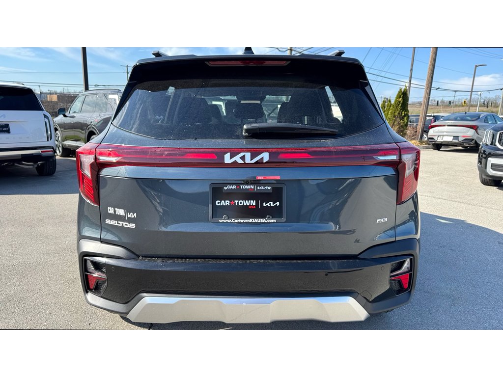 New 2026 Gravity Gray Kia EX image 5