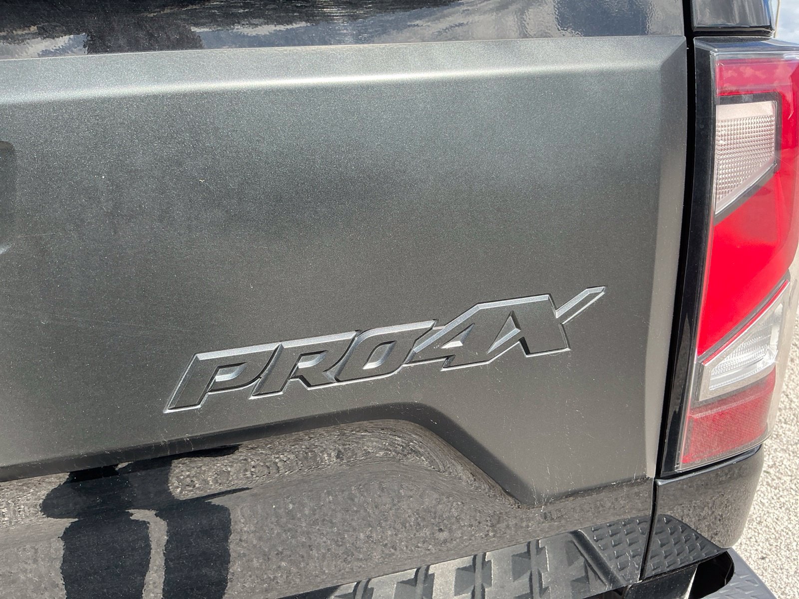 Used 2021 Black Nissan PRO-4X image 8