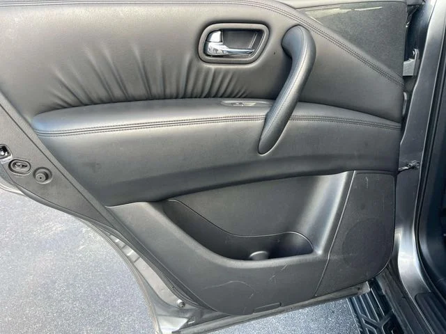 Used 2024 Gray Nissan SV image 18