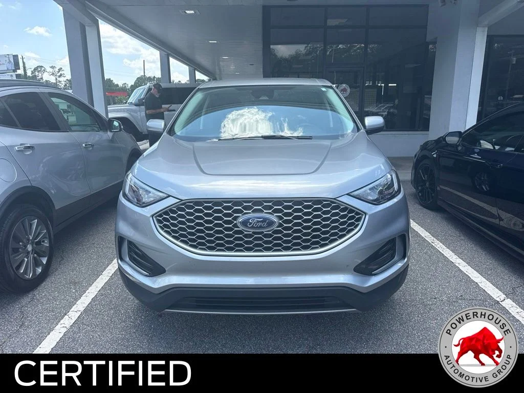 Used 2024 Silver Ford SEL image 20