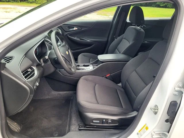 Used 2023 White Chevrolet LS image 10