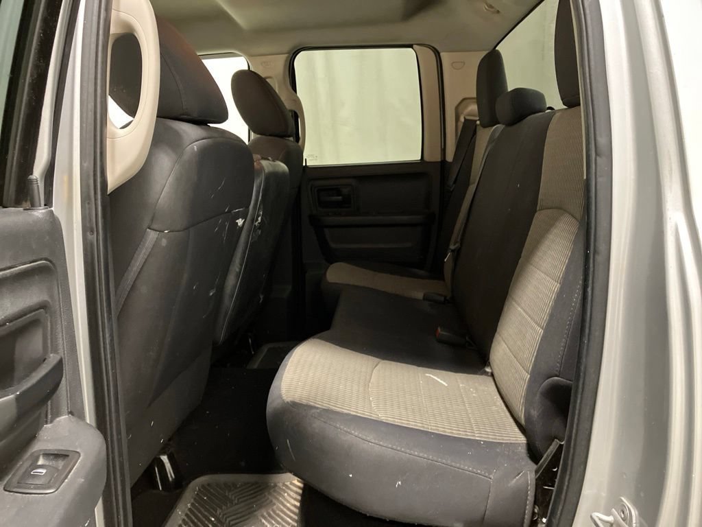 Used 2012 Bright Silver Metallic Ram Express image 4