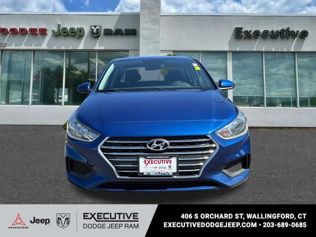 Used 2022 Blue Hyundai SE image 6