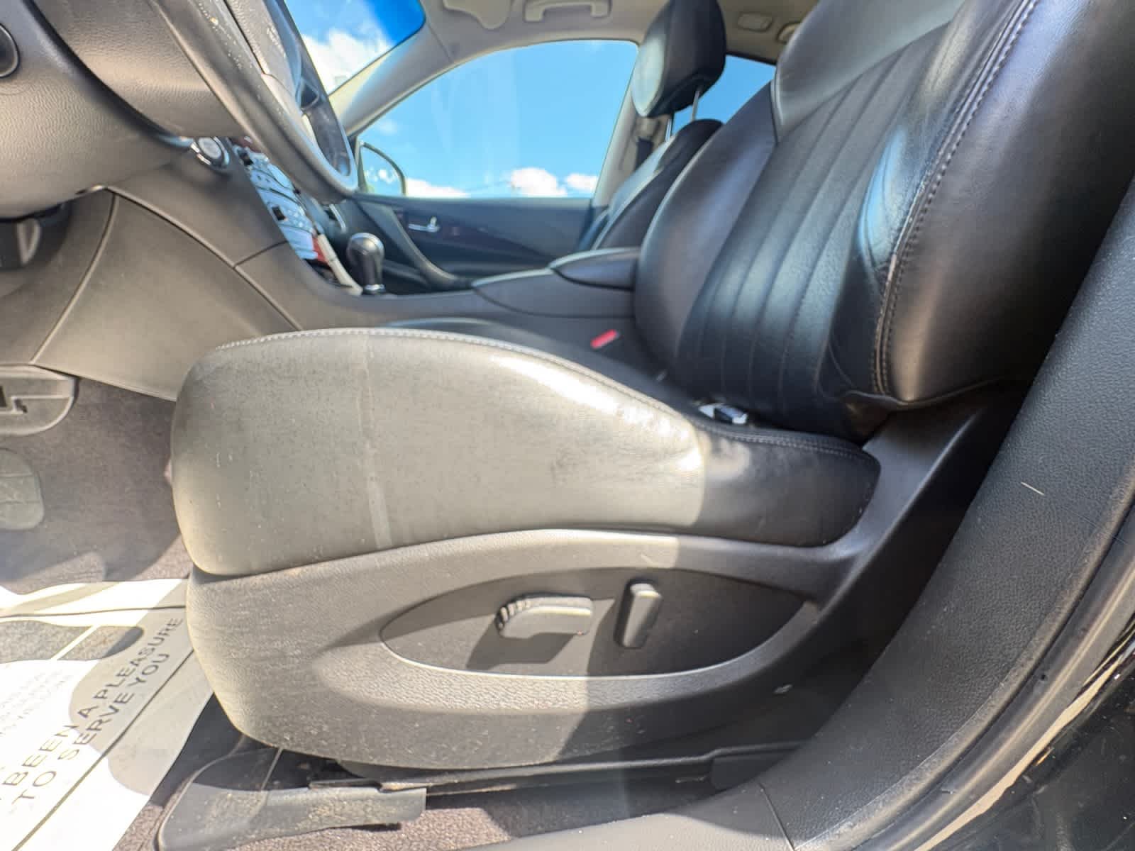 Used 2015 Black Obsidian INFINITI Journey image 32