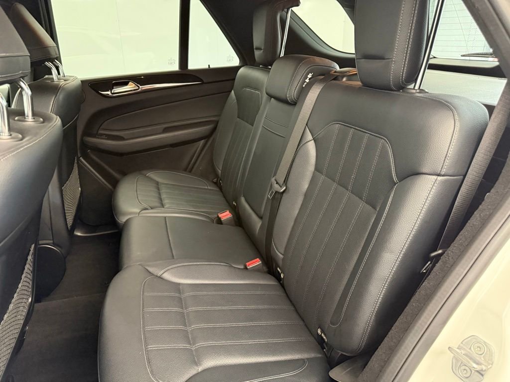 Used 2019 White Mercedes-Benz GLE 400 image 63