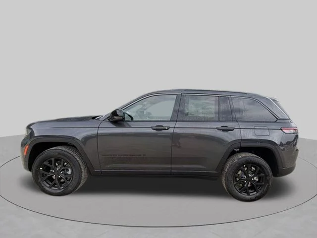 New 2026 Baltic Gray Metallic Clear-Coat Exterior Paint Jeep Altitude image 6