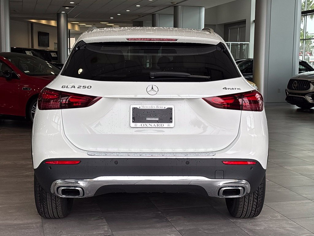 New 2026 Polar White Mercedes-Benz GLA 250 image 41