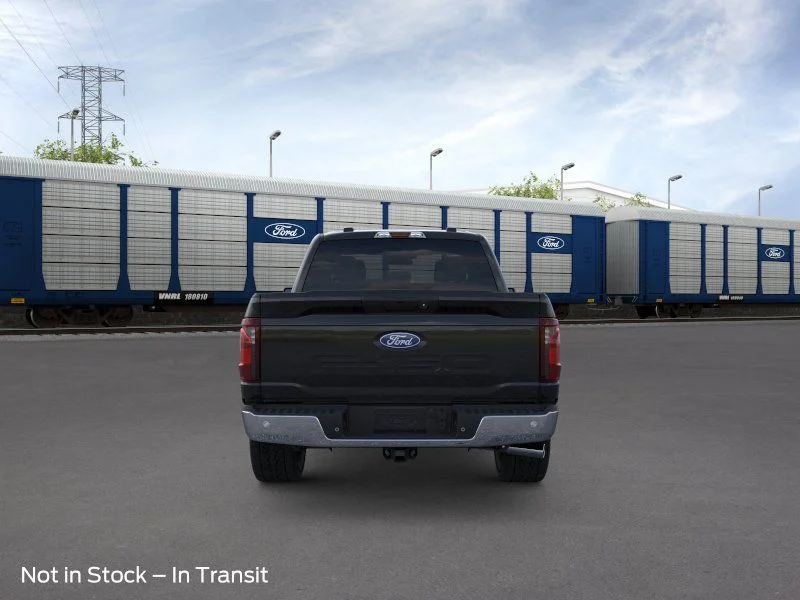 New 2026 Agate Black Metallic Ford XLT image 5