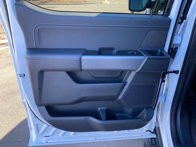 New 2026 White Ford XLT image 9