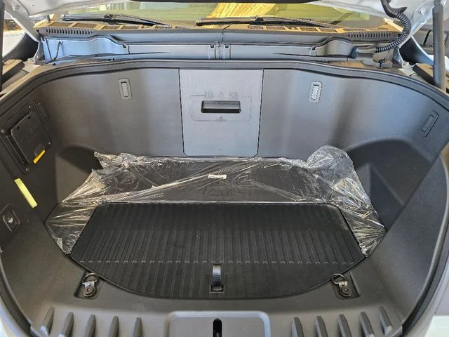 2025 Ford F-150 Lightning Flash - Photo 19