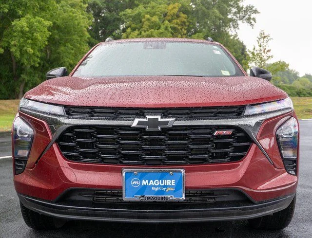 Used 2025 Red Chevrolet 2RS image 3