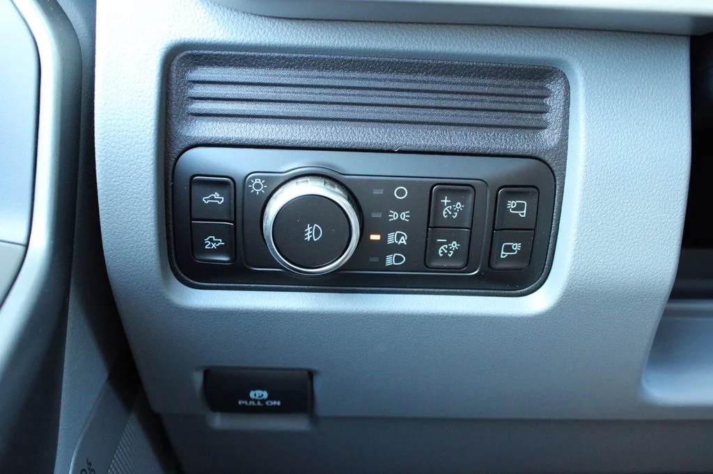 New 2026 Agate Black Metallic Ford F-250® XLT image 42