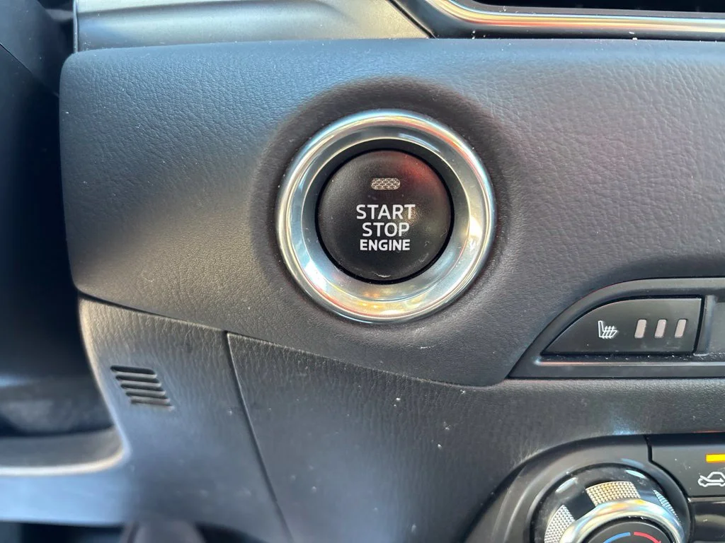 Used 2018 Blue Mazda Touring image 28