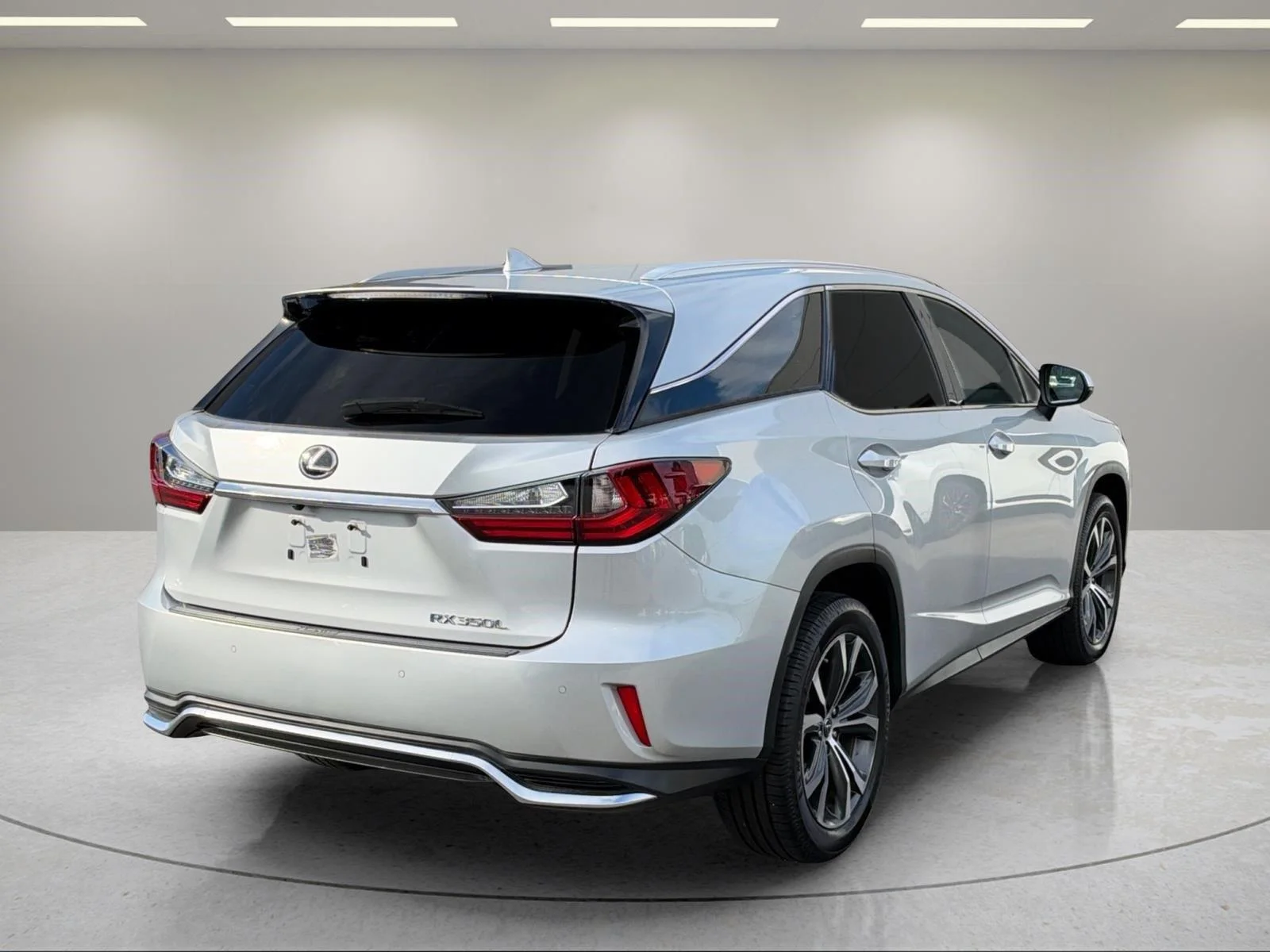 Used 2019 Silver Lining Metallic Lexus RX 350L Premium image 7